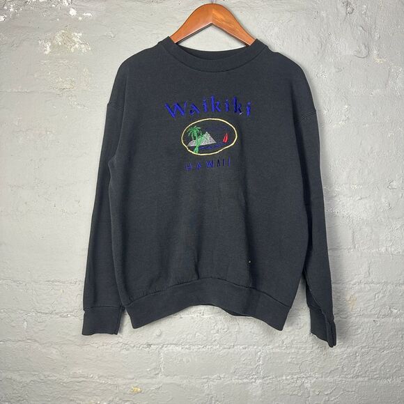Vintage Waikiki Hawaii Embroidered Crewneck‎ Sweatshirt Sweater - Picture 1 of 2